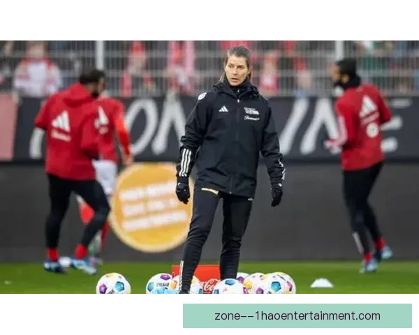 亚历克西娅·普特利亚斯膝伤复出替补建功助球队夺得女足欧冠冠军